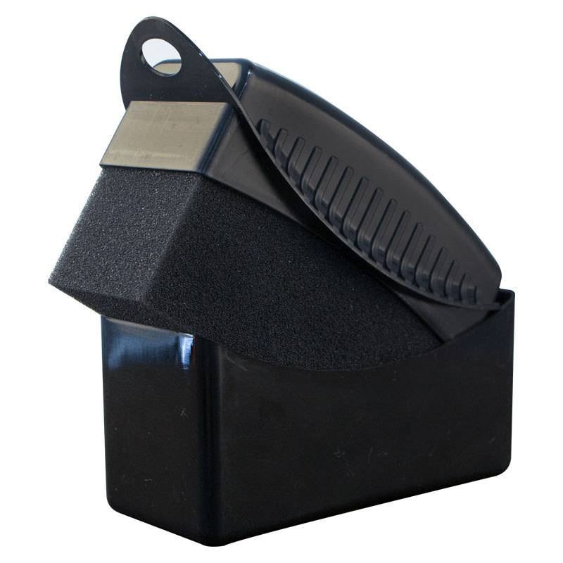 Aplicador para limpeza de pneu com caixa preto